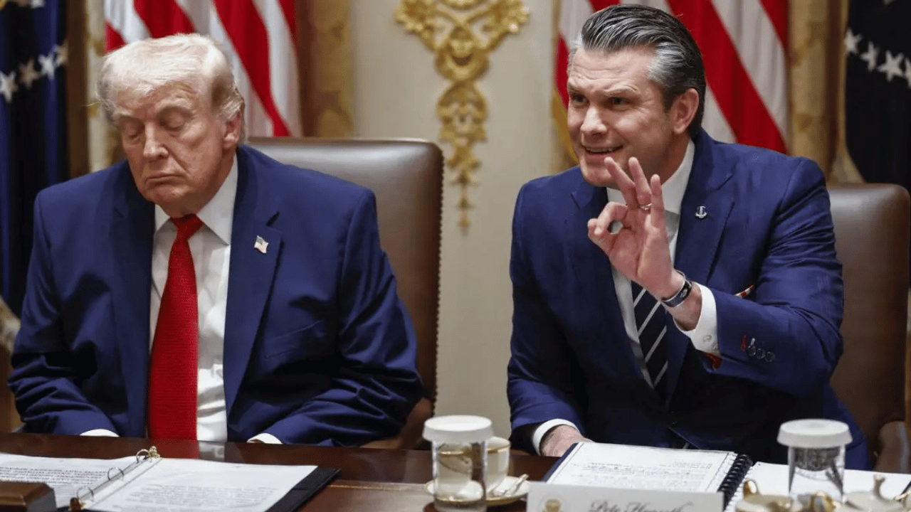 photo of Donald Trump claimed his eyes close because he's bored.