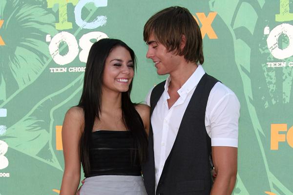 2008 Teen Choice Awards - Arrivals