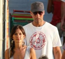 2009__11__fp_4049551_jeter_derek_excl_trb_111909 225×204.jpg