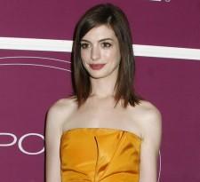 2010__01__anne_hathaway_Jan.14news 225&#215;205.jpg