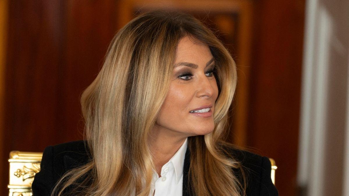 Image of the FLOTUS delivered a Valentine's Day message to U.S. armed forces after her husband finished dancing.