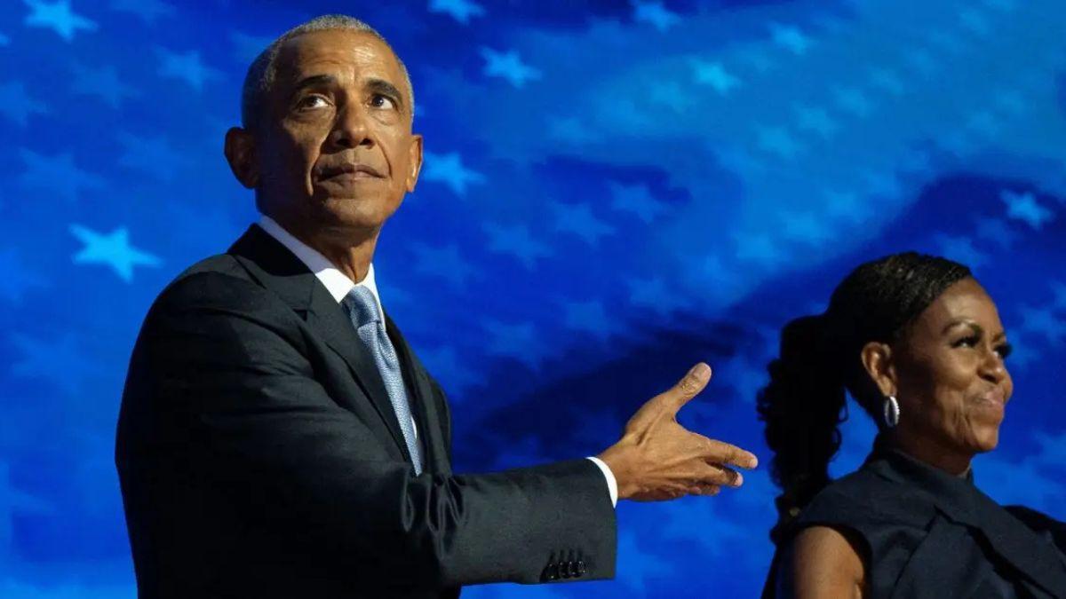 Photo of The author hit back at divorce rumors, explaining they 'don't Instagram every minute of our lives.'