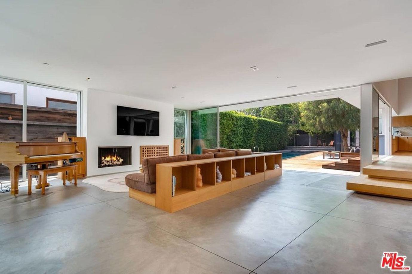 tobey maguire sells home west hollywood celeb real estate