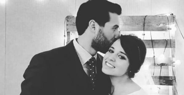 Jinger duggar breaks modest dress code while with husband jeremy vuolo hero