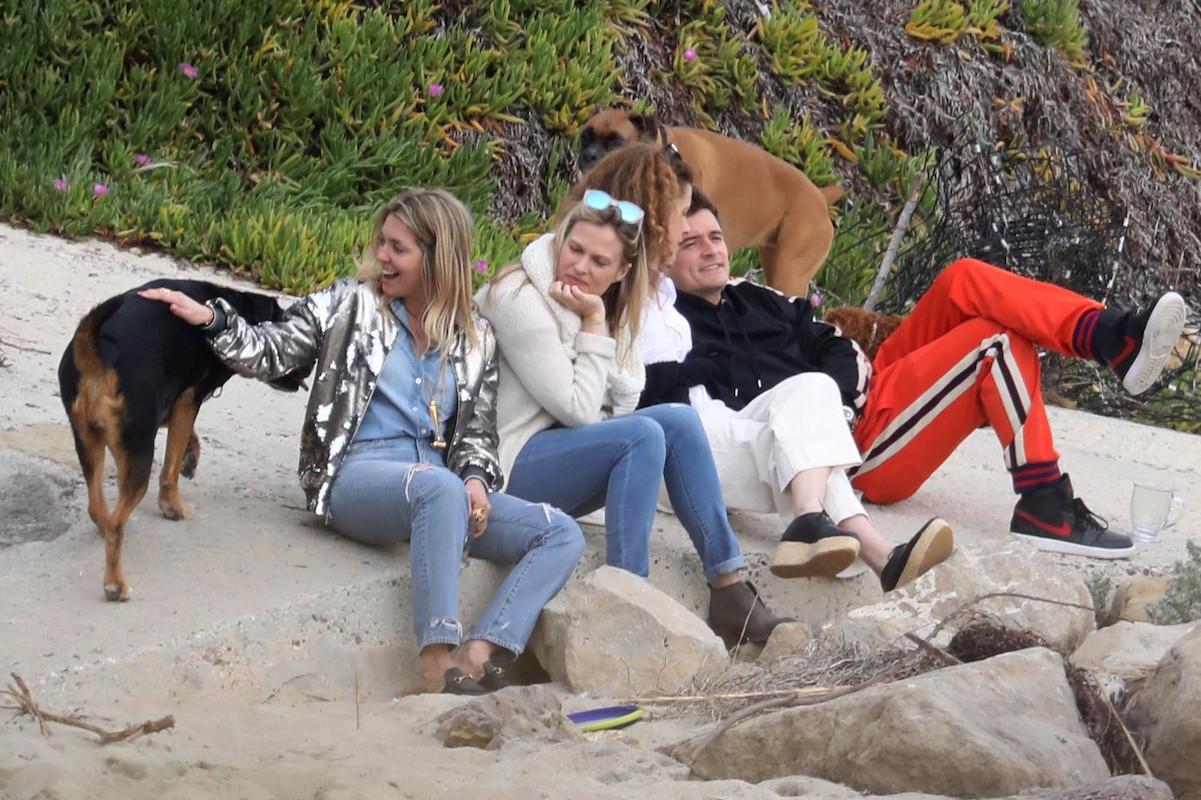 *EXCLUSIVE* Orlando Bloom gets chatty with female friends in Malibu