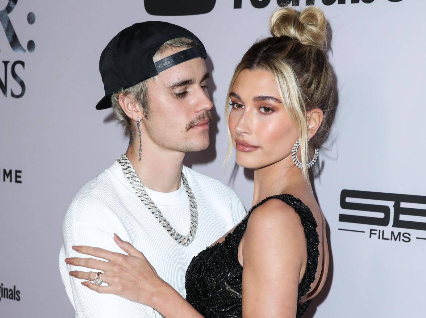 young love gallery justinbieber haileybaldwin