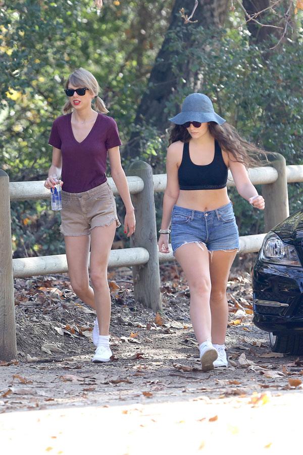 Taylor swift lorde hike los angeles​ 07