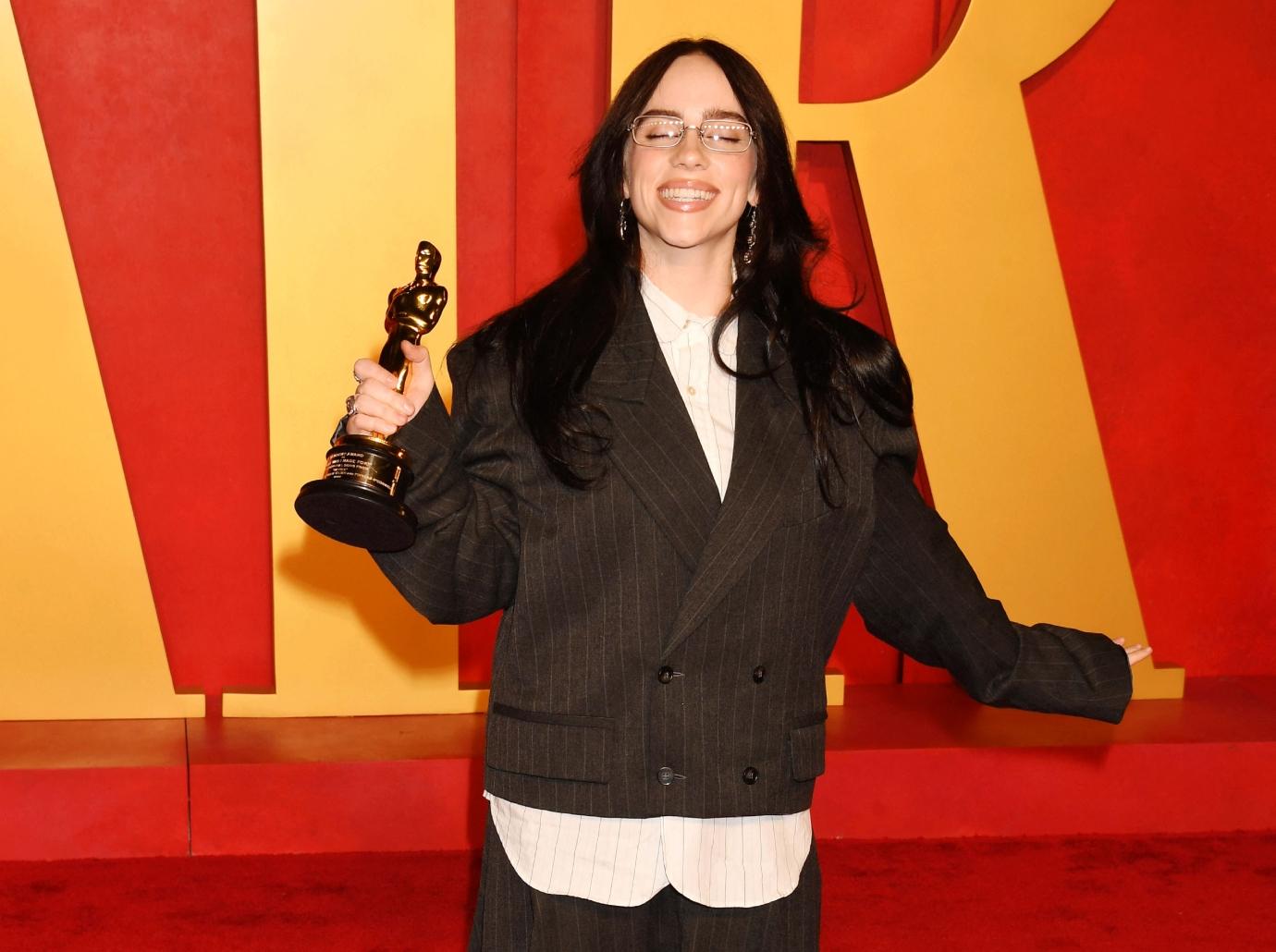 billie eilish lost all friends famous age