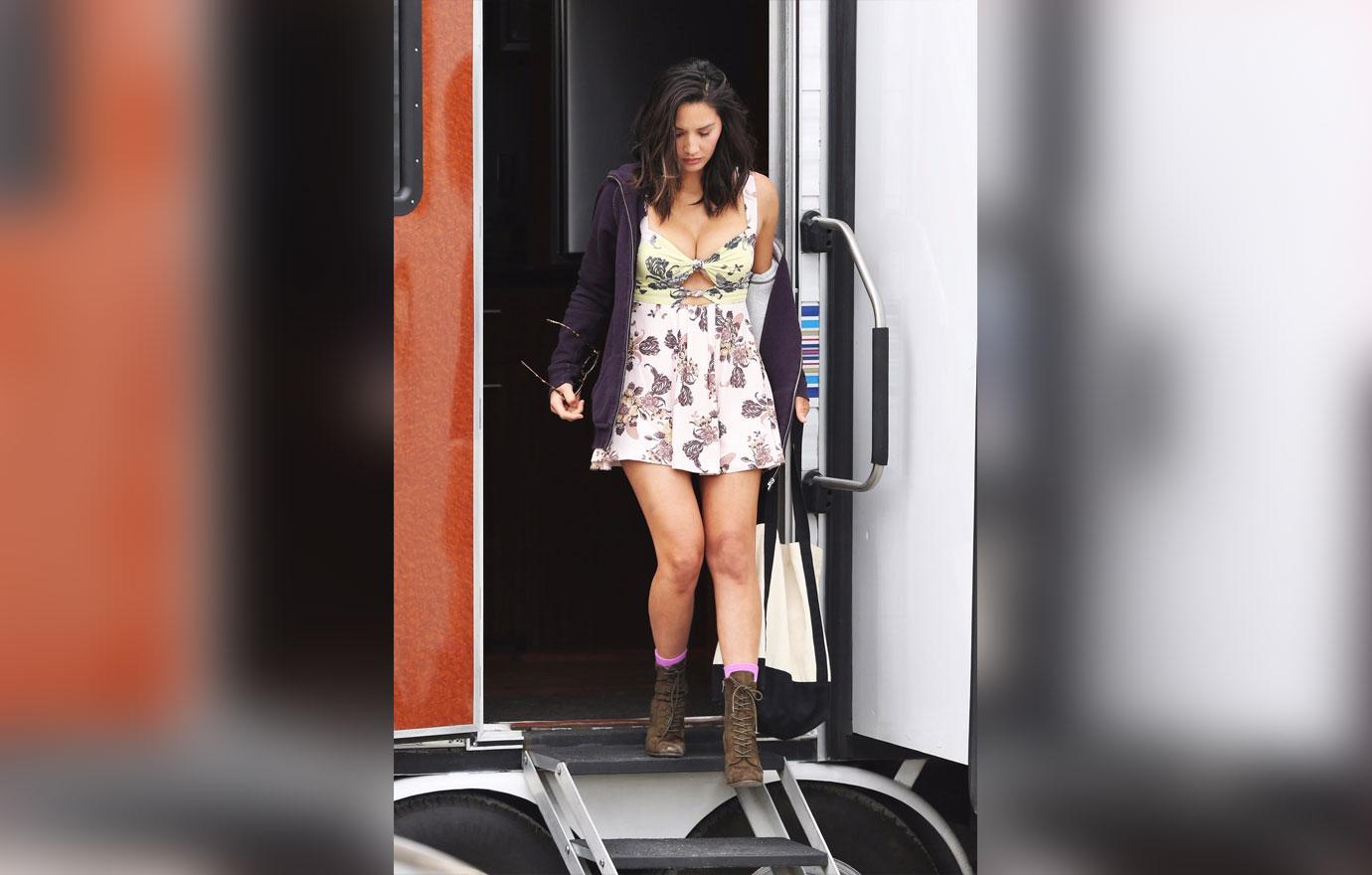 Olivia munn nearly naked