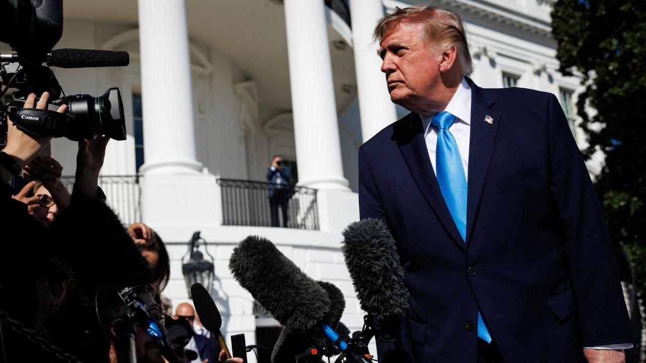 Photo of Trump said he'll try to help Russia if they need it. 