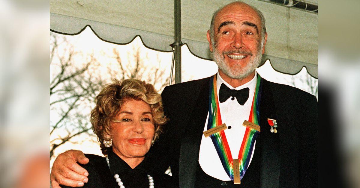 image of Sean Connery died in 2020. 