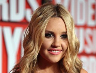 Amanda bynes celeb bio headshot.jpg