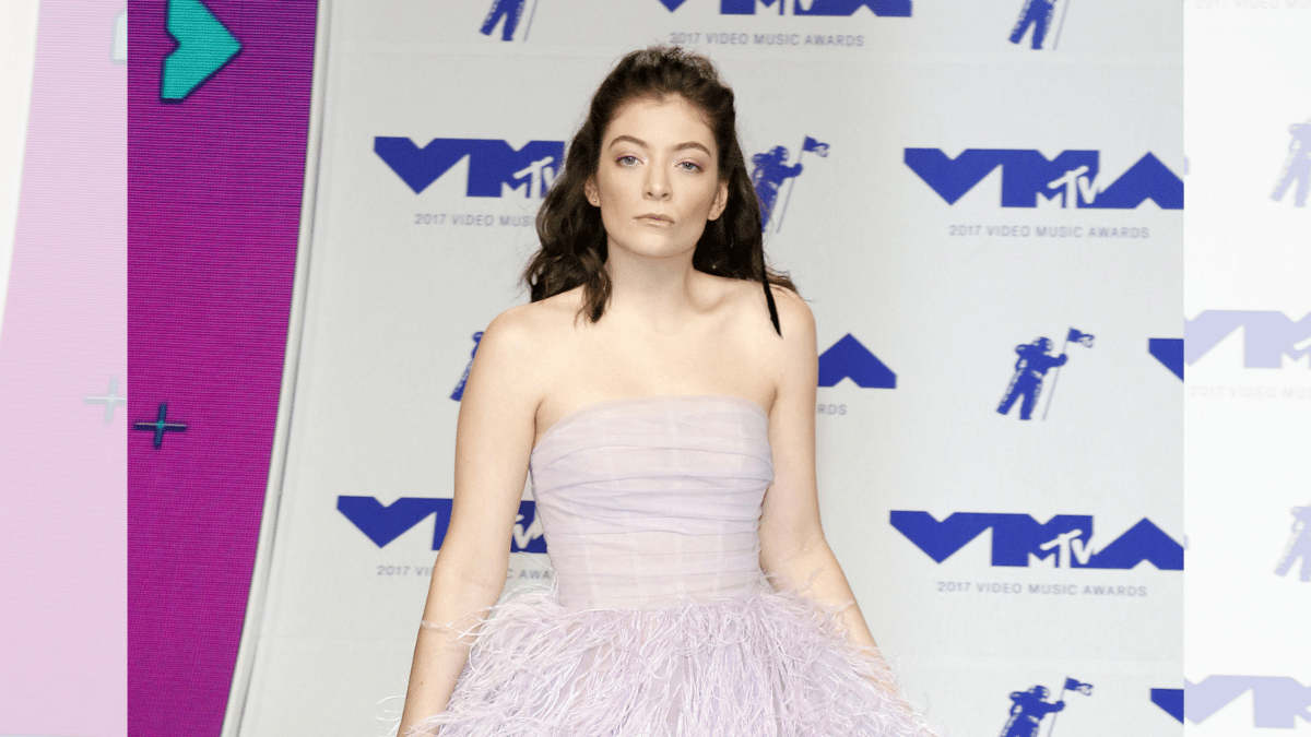 Image of The singer is currently not under contract after her label deal with Universal Music Group ended.