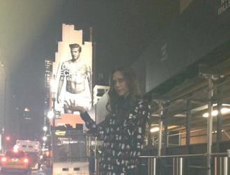 Victoria beckham david beckham feb15nea.jpg