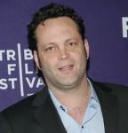 2010__10__okmagazine_vince vaughn1 144×150.jpg