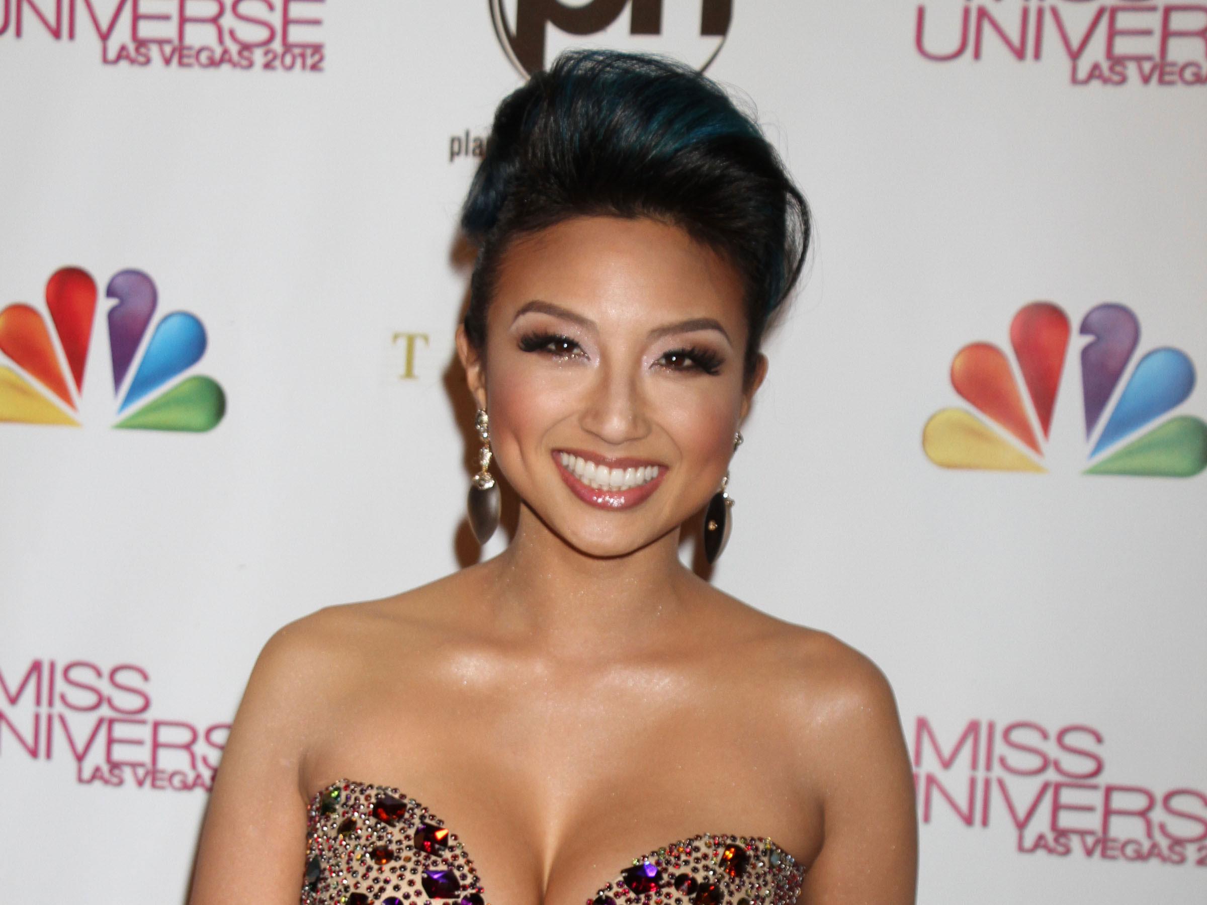 Jeannie Mai Sexy