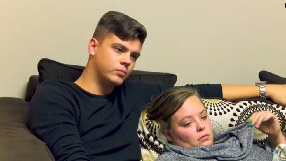WATCH Tyler Baltierra And Catelynn Lowell Visit Their Therapist In A