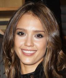 2011__04__okmagazine horoscopes jessicaalba 213×300.jpg