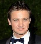 2011__04__Jeremy_Renner_April22 139&#215;150.jpg