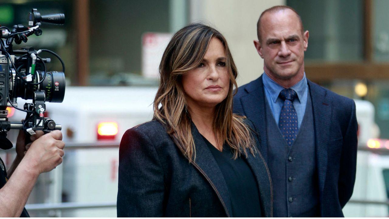 Image of Mariska Hargitay and Christopher Meloni