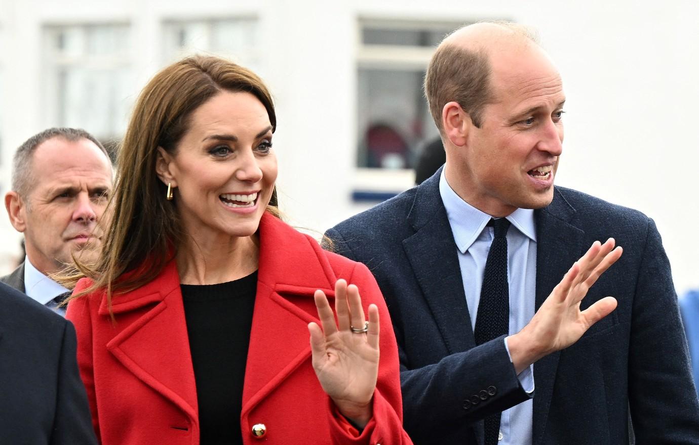 kate middleton maintains composure heckler ireland