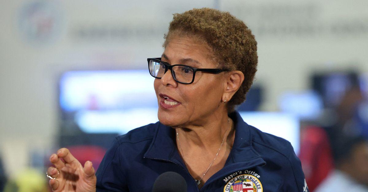 image of Stephanie Pratt suggested his campaign benefits his memoir sales.