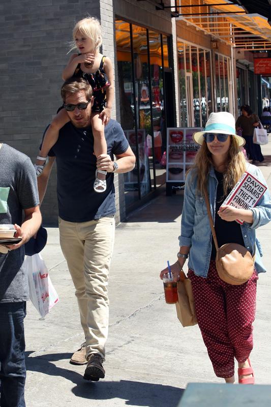 *EXCLUSIVE* Drew Barrymore and Will Kopelman reunite for a family shopping trip