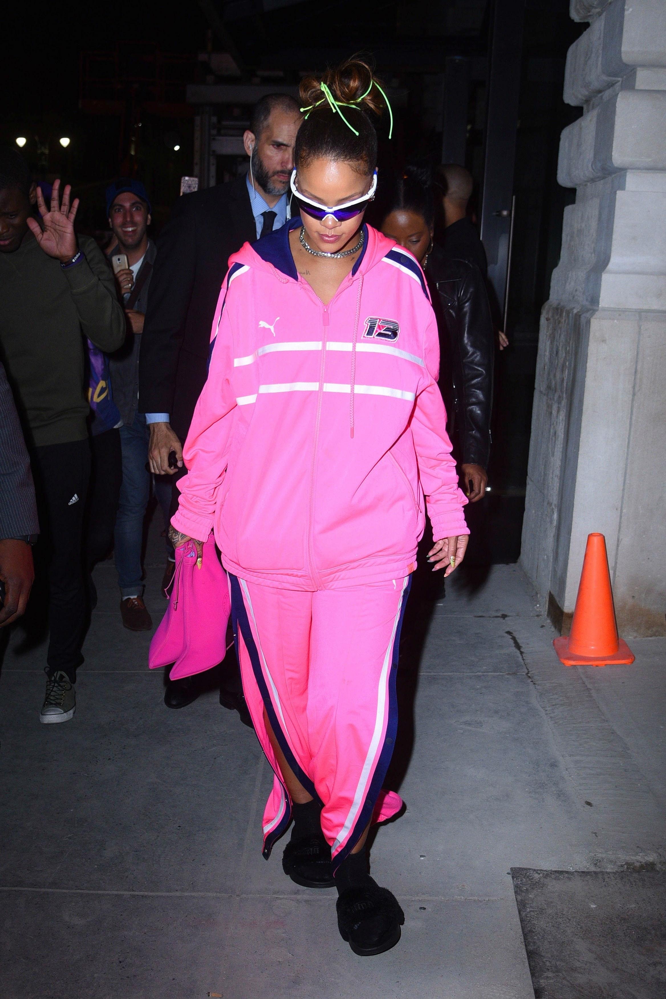 rihanna-pink-tracksuit-splash-625x1138 - SportingLife Blog