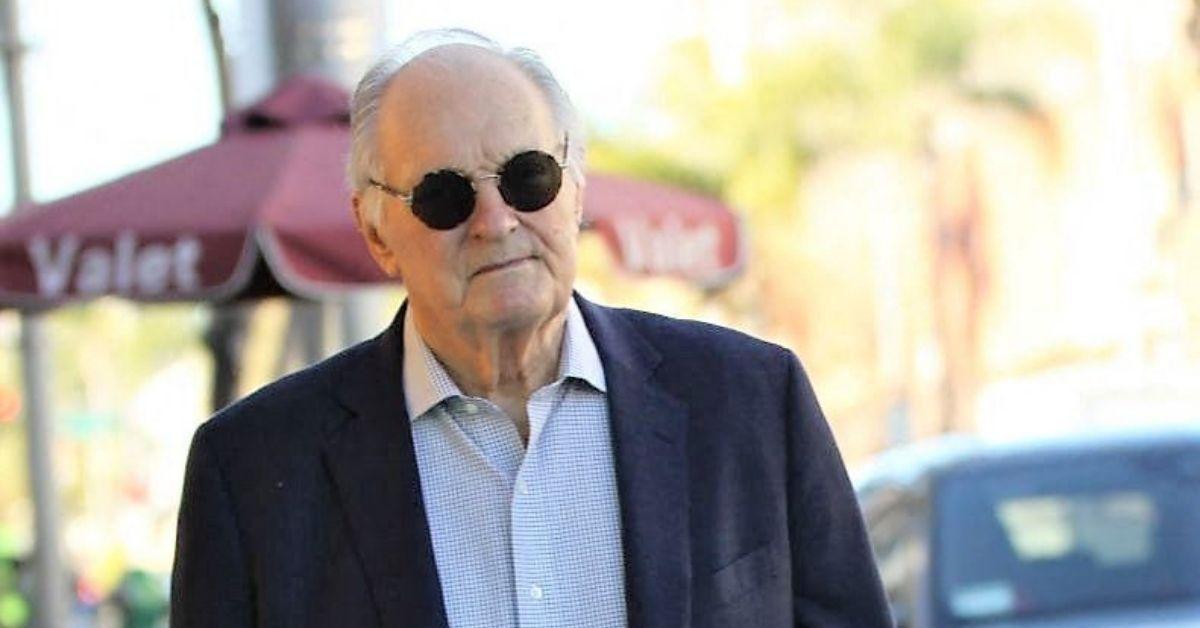 Photo of Alan Alda