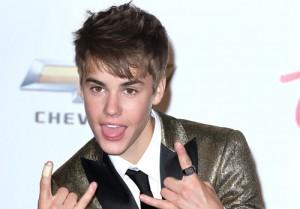 2011__05__Justin_Bieber_May23newsnea 300×209.jpg