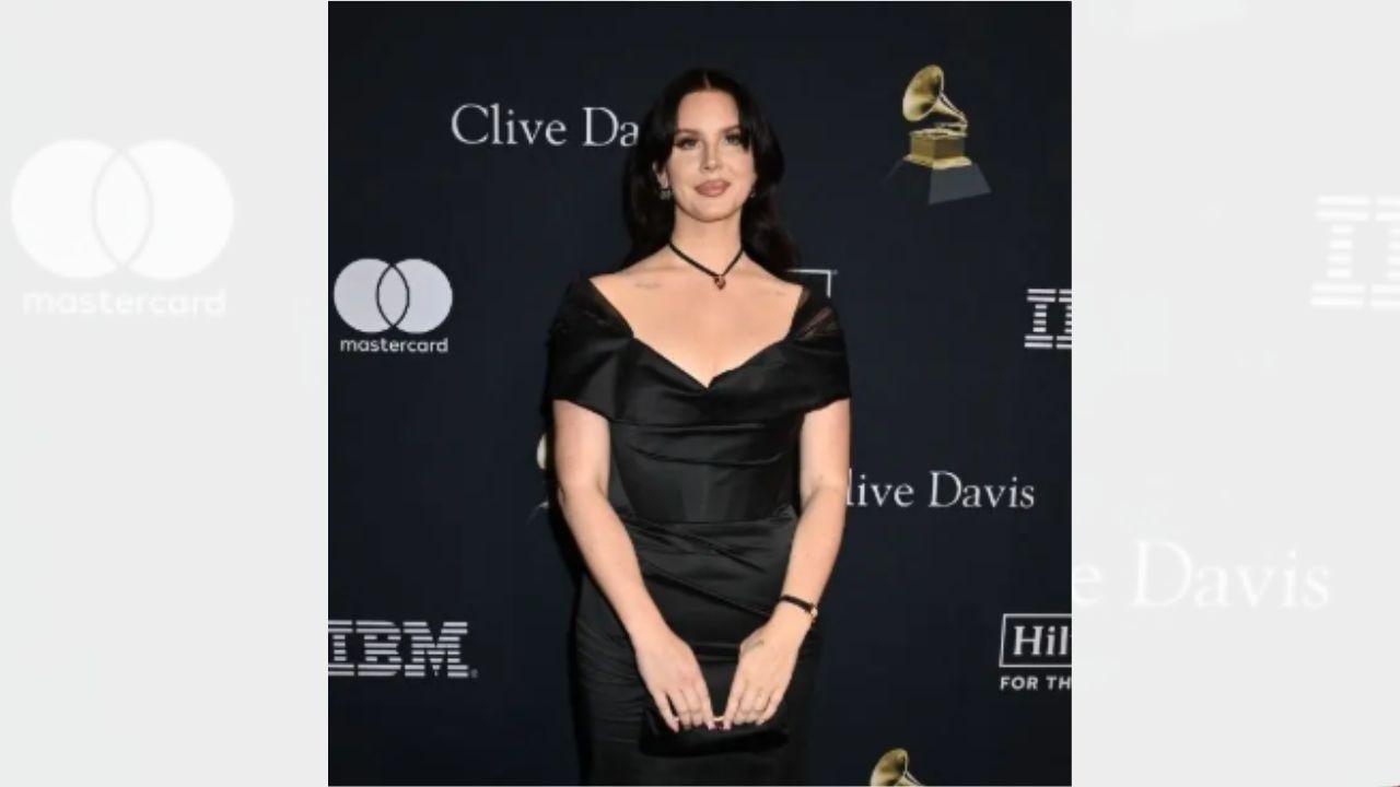 Image of In 2020, Lana Del Rey called out people who claimed she was 'glamorizing abuse.'