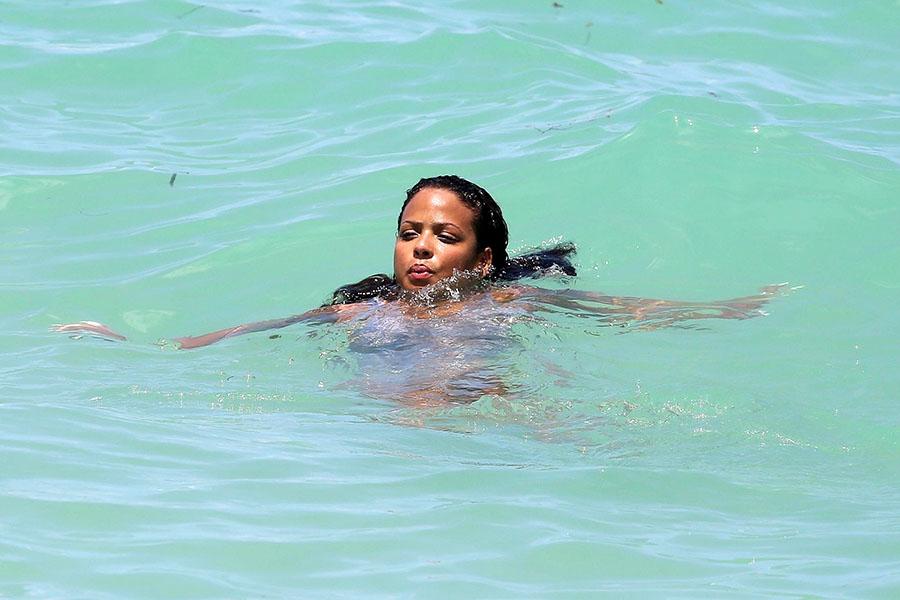 Christina Milian displays her sexy curves in Miami