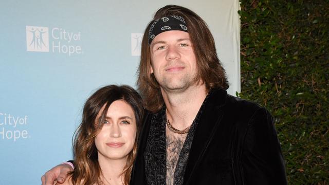 Beartooth Frontman Beartooth Frontman Caleb Shomo Comes Out As Gay, Supported By Wife