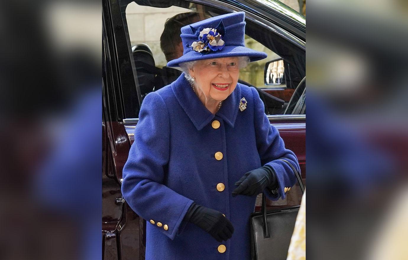 palace warning queen elizabeth ii is in grave condition with health update