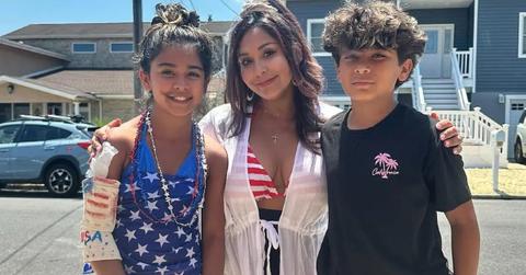 Photo of Snooki with her kids