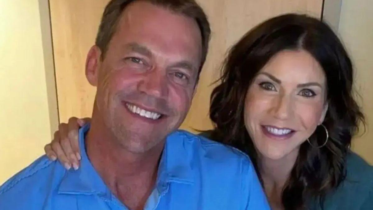 image of Kristi Noem's husband allegedly likes to cross dress. 