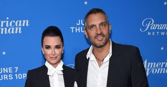 kyle richards mauricio umanskys relationship timeline