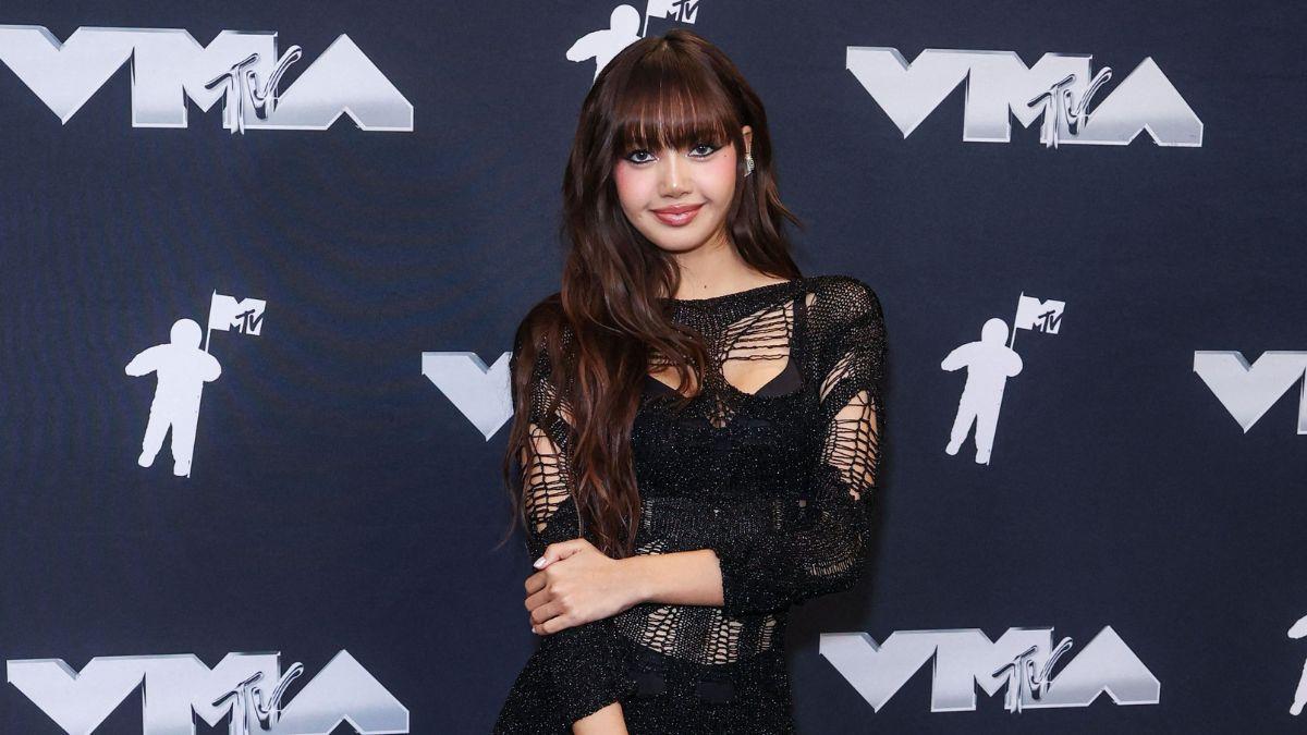 Image of Lisa admitted she has experienced heartbreak several times during her interview with 'Vanity Fair.'