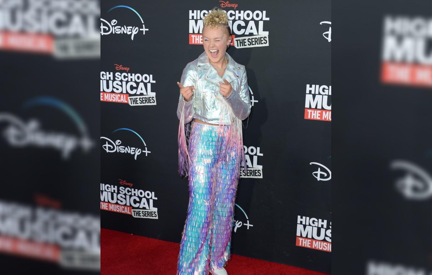 jojo siwa red carpet candace cameron bure drama photos