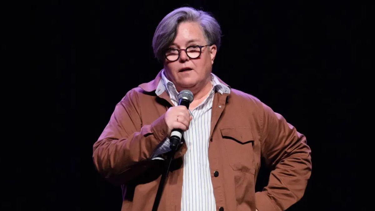 Photo of Although 'not one person' noticed the results of her facelift, Rosie O'Donnell said she 'stopped arguing with the mirror.'
