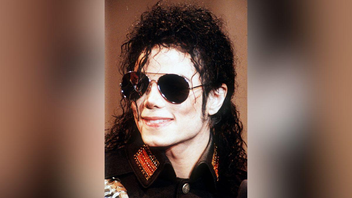 Image of Michael Jackson reportedly watched sexually explicit videos of minors.