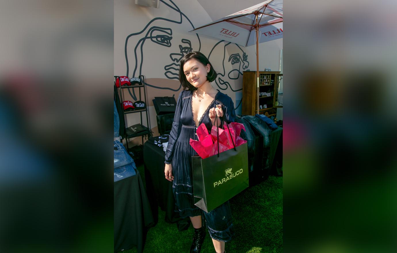 Star Trek: Picard actress Isa Briones being gifted by Parasuco Denim