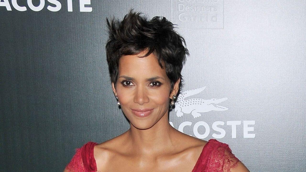 image of Halle Berry denied the accusations in her own declaration, calling Oliver Martinez’s description of the September 26 incident ‘absolutely false.’