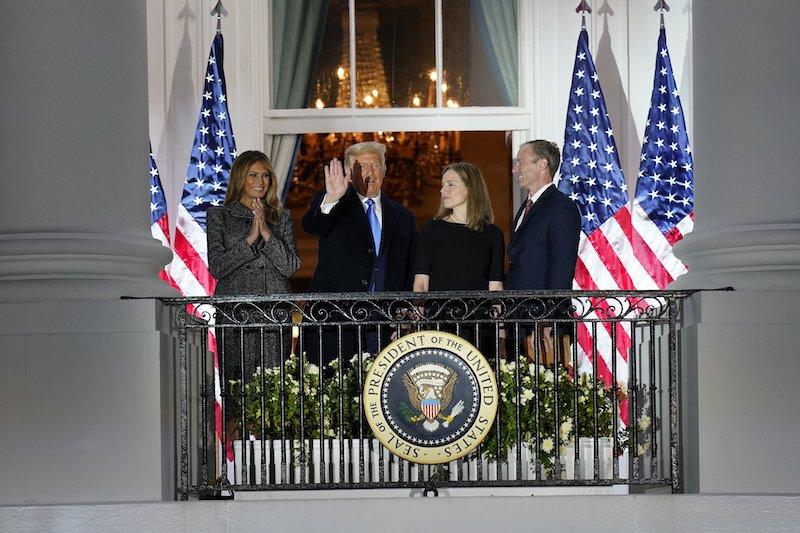 melania trump bored graduation