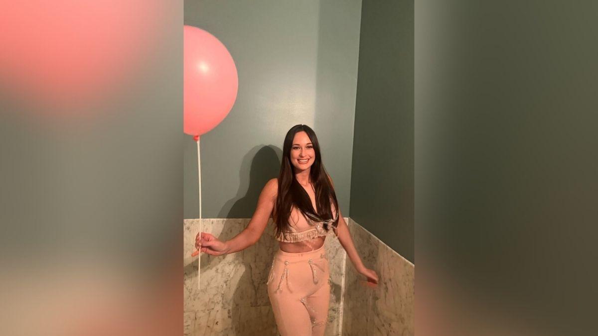 kacey musgraves sexiest moments hot photos