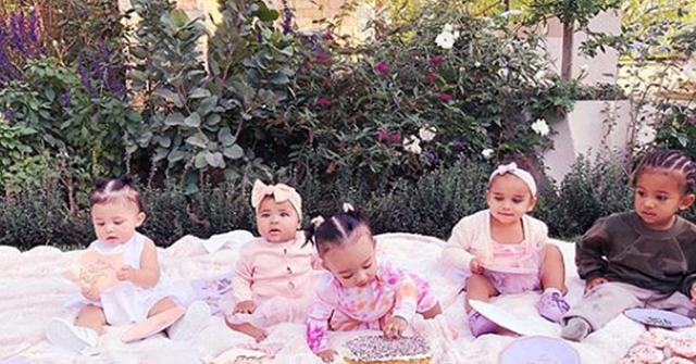 Kardashian kids post pic