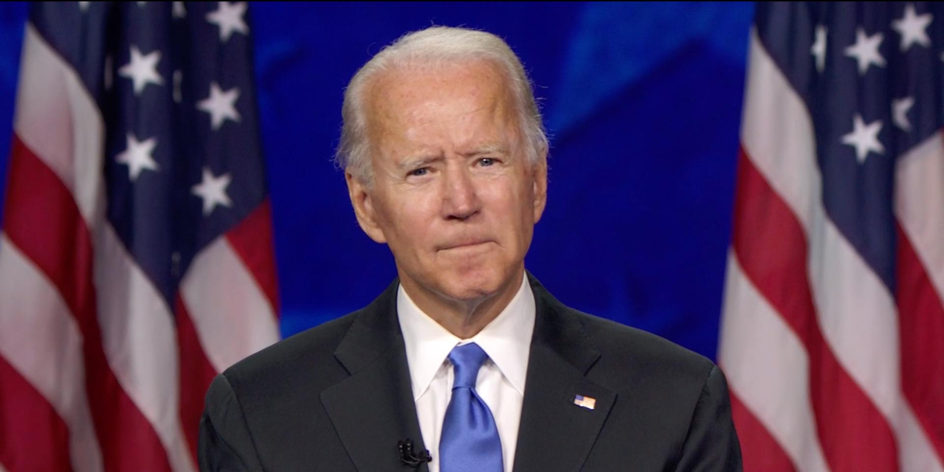 //joe biden fractured foot playing dog major