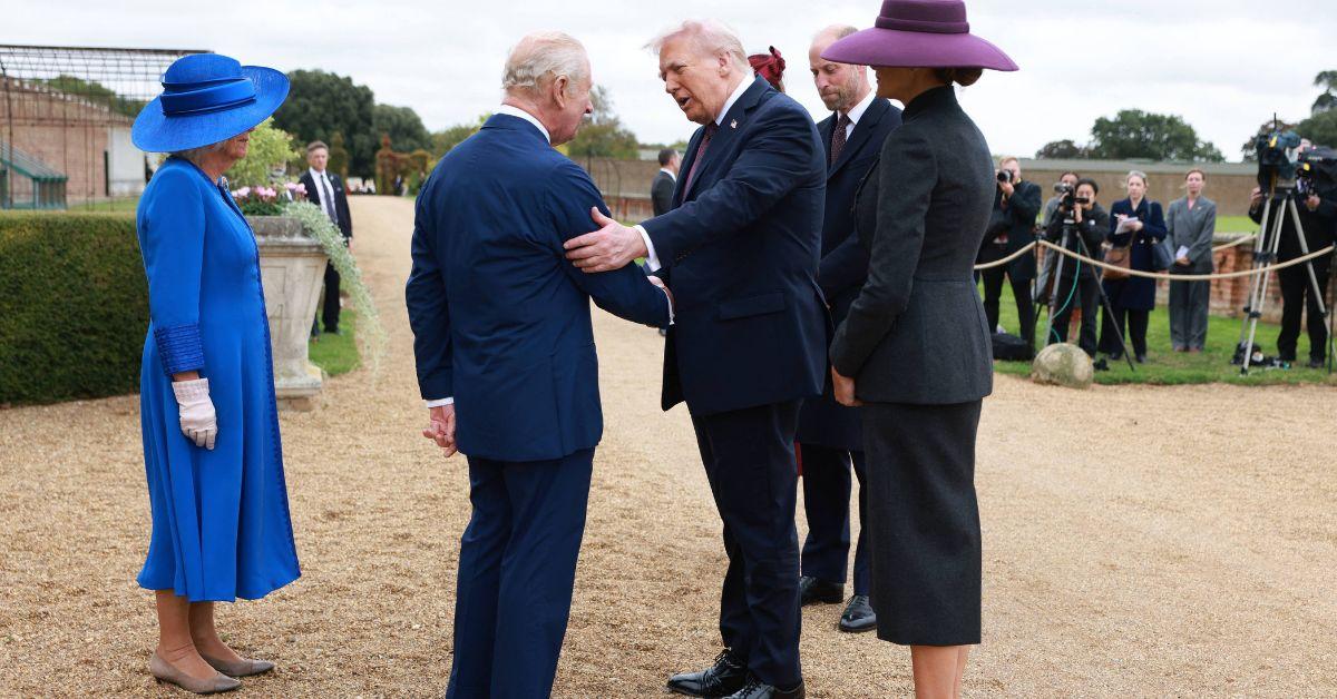 image of Melania Trump's oversized hat was mocked by fans.