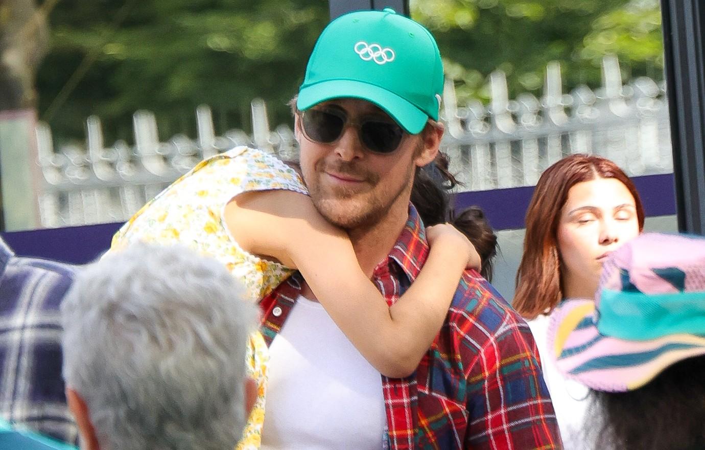 ryan gosling eva mendes daughters olympics paris  ok