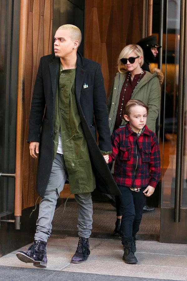 Ashlee simpson expecting daughter gsi 02